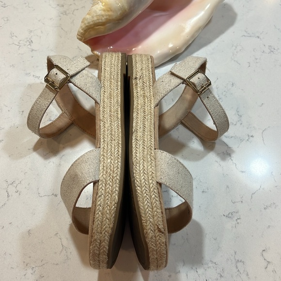 Old Navy canvas, platform sandals, size 9 - Picture 11 of 14